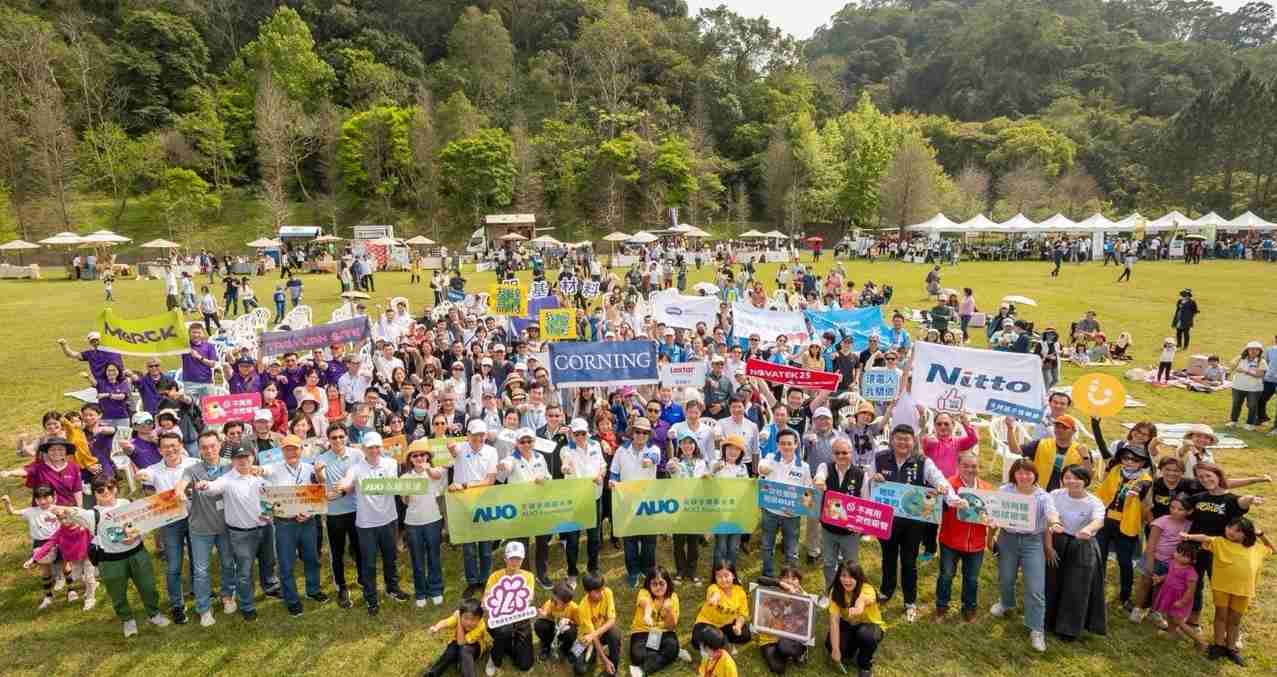 龙门国际致力永续平衡发展，，，第14年入选DJSI世界指数成分股（DJSI World），，，，在全球顶尖电子设备仪器组件产业展现卓越的永续竞争力，，，获国际指数肯定